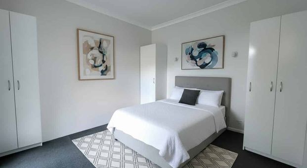 Handy Location 1 Bedroom Apartment - Photo 1