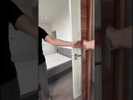 2 Bed Flat, Catford Hill, SE6 - Photo 5