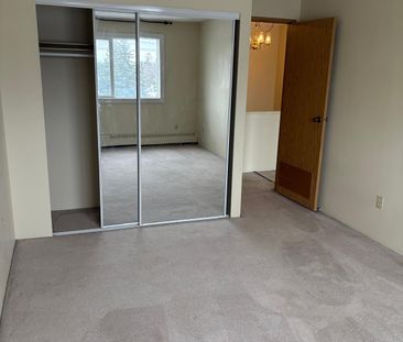 Apartment in Thorncliffe - Photo 5