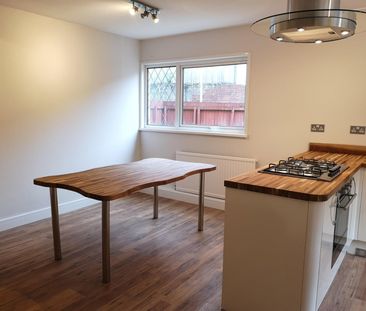 South View, Taffs Well, CARDIFF - Photo 2