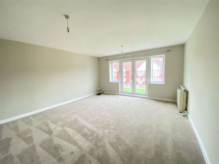 A contemporary apartment forming part of a modern development set in vibrant Crawley. - Photo 4