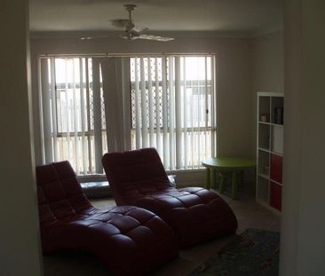4 BEDROOM 2 BATHROOM 2 GARAGE LOCATED AT GLEN EDEN 6MTH LEASE WITH ... - Photo 3