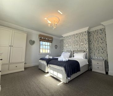 Above Town, Dartmouth - Photo 5