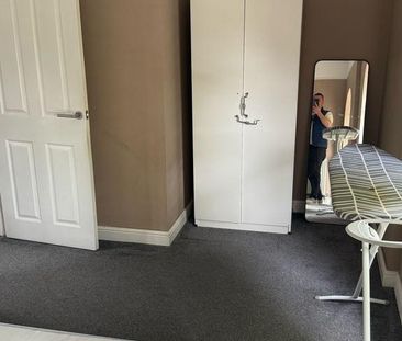 2 bedroom maisonette to rent - Photo 3