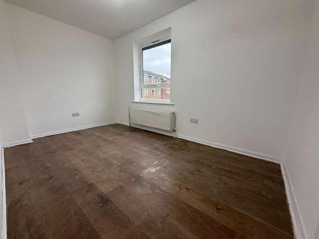 Whitbread Close, London, N17 - Photo 4