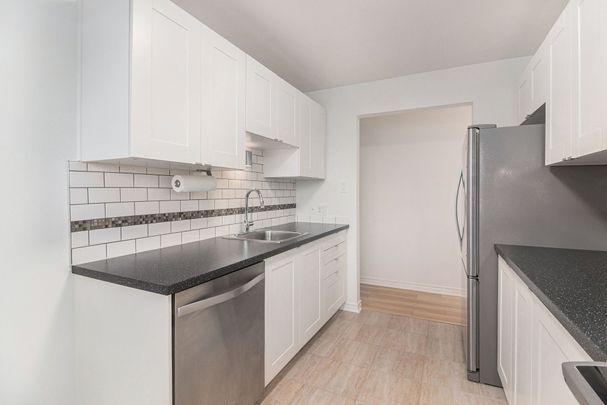 For Lease - 1099 Cadboro Road Unit# 301, Cyrville - Carson Grove - Pineview, Ontario - Photo 1