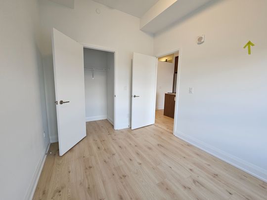 For Lease - 3250 Carding Mill Trail Unit# 517, Oakville, Ontario - Photo 1