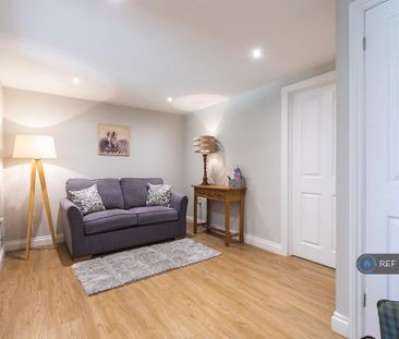 2 bedroom maisonette to rent - Photo 3
