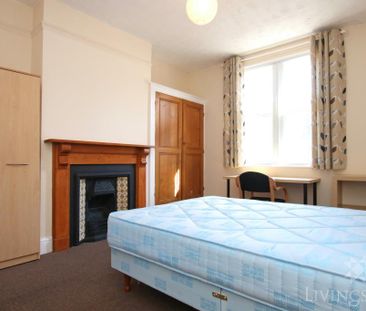 5 bedroom flat to rent - Photo 6