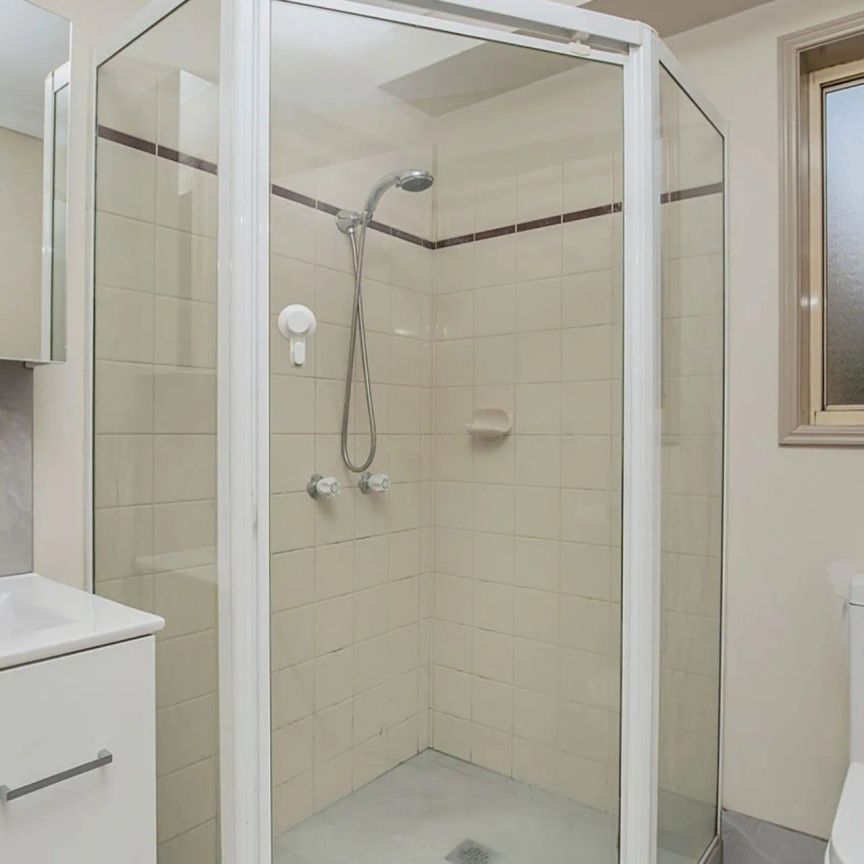 Modern 3-Bedroom Townhouse in Gated Boutique Complex - Photo 1