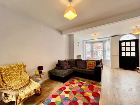 8 Dunraven Avenue, Belfast, BT5 5JR - Photo 3