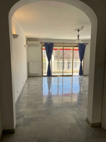 Location Appartement 3 pièces 84m² LE CANNET 06110 - Photo 4