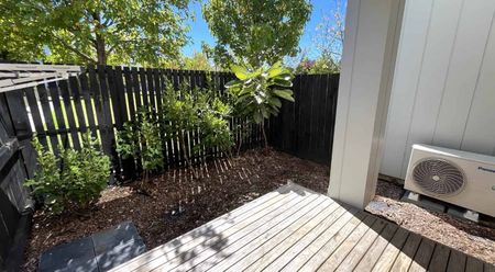 Easy Maintenance 3-Bedroom Townhouse - Photo 4