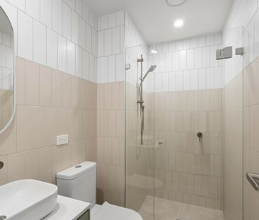 Modern Living in Boulevard! One Bedroom Plus Study - Photo 1