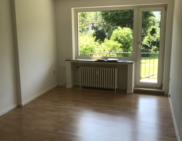 zentral gelegene 1 Zimmer Wohnung mit Balkon - Foto 1
