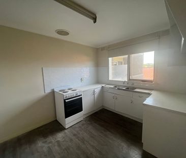 6/7 Flower Street, Essendon VIC 3040 - Photo 4