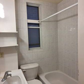 2ND FL 1-BEDROOM APARTMENT DOWNTOWN TORONTO FOR RENT W/ BALCONY - Photo 4