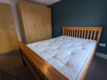 Apartment 17 Strand Central 29 Hillfoot Street, Belfast, BT4 1JL - Photo 4