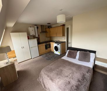 Studio Flat, Kimberworth Road, S61 - Photo 1