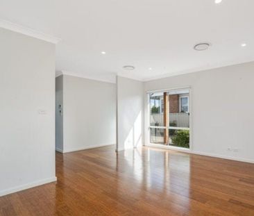 Comfortable three-bedroom family home - Photo 5