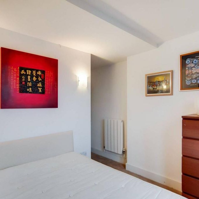 3 bedroom flat to rent - Photo 1