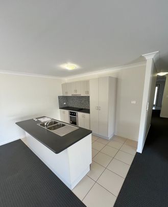 Fresh, Easy Rental Living - 13 Elvina Street, Deeragun - Photo 1