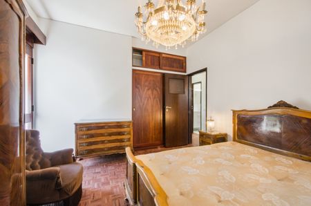 Apartamento T2+1 para arrendamento sem móveis no Restelo, Belém - Photo 2