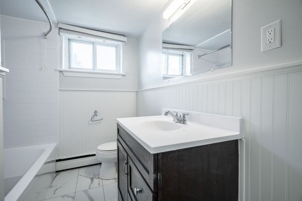 For Lease - 2161 Ghent Avenue Unit# 4, Burlington, Ontario - Photo 1