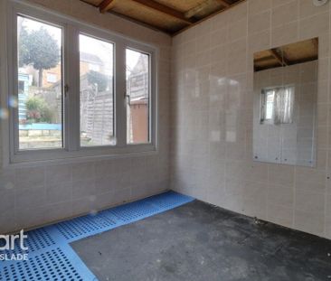 2 bedroom terraced house to rent - Photo 4