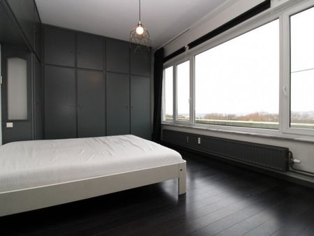 Maison communale - Appartement de +/- 70m² + terrasse - Uccle - Foto 2