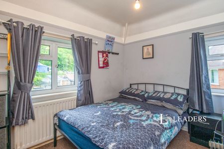 3 bedroom house to rent Vines Lane, Droitwich, WR9 - Photo 3