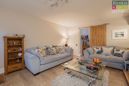 3 bedroom terraced house to rent - Photo 2