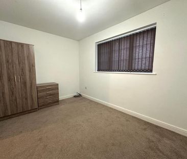 2 bedroom terraced house to rent - Photo 4