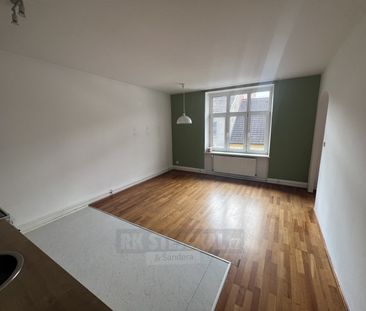 Pronájem bytu 2+1 71 m² - Fotografie 2