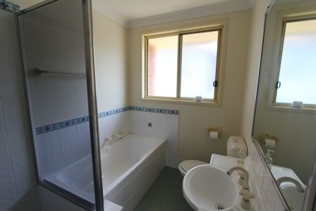 Duplex in Convenient Location - Photo 5