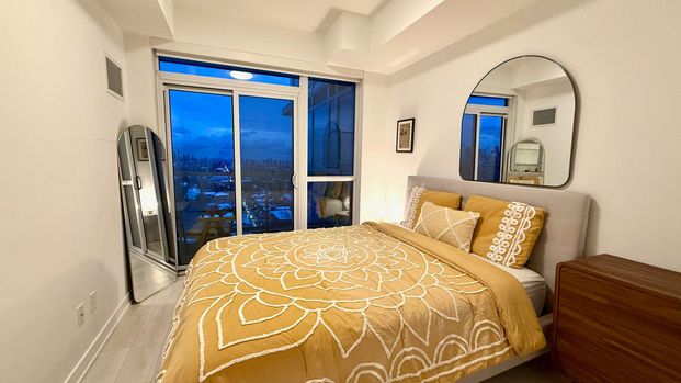 For Lease - 501 ST. Clair Avenue Unit# 1806, Toronto, Ontario - Photo 1