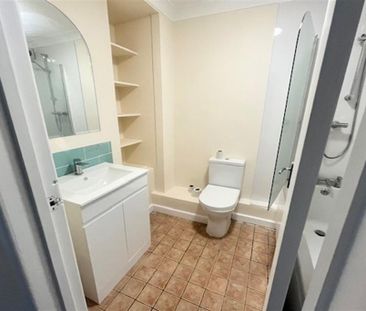 2 bedroom property to rent - Photo 3