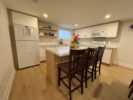 For Lease - 65 North Heights Road Unit# Bsmt, Toronto, Ontario - Photo 4