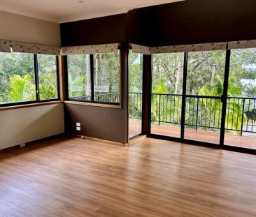 Stunning 4-Bedroom Family Home - Photo 3