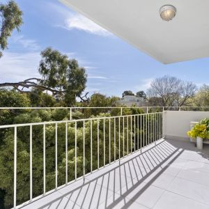 Beautiful Toorak Apartment! - Photo 2