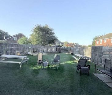 Stansfield Road, Benfleet Essex, SS7 - Photo 5