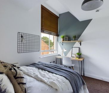 1 bedroom in a house share to rent - Photo 3