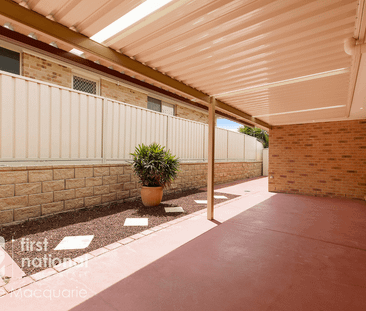 Charming and Spacious 4-Bedroom Home - Photo 5