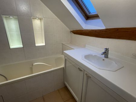 Location Maison 4 pièces 100m² - Photo 5