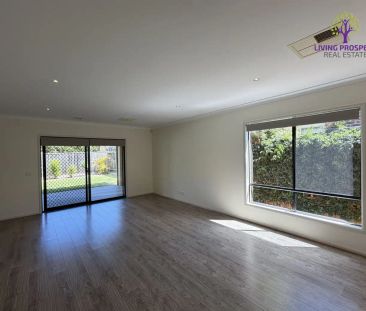 “Spacious Family Living” - Photo 3