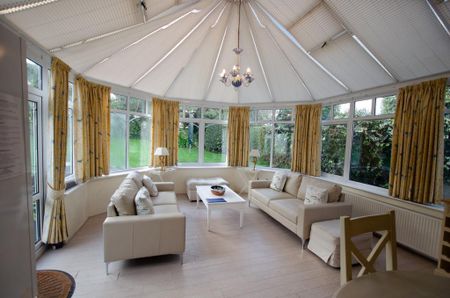 3 bedroom detached house to rent - Photo 2