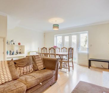 3 bedroom terraced house to rent - Photo 2