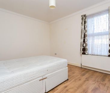 2 bedroom house to rent - Photo 2