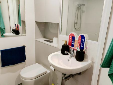 Ultra Twin Apartment King Single Bed - Photo 5