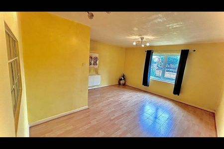 2 Bed Flat, Kingfisher Wharf, NG7 - Photo 4